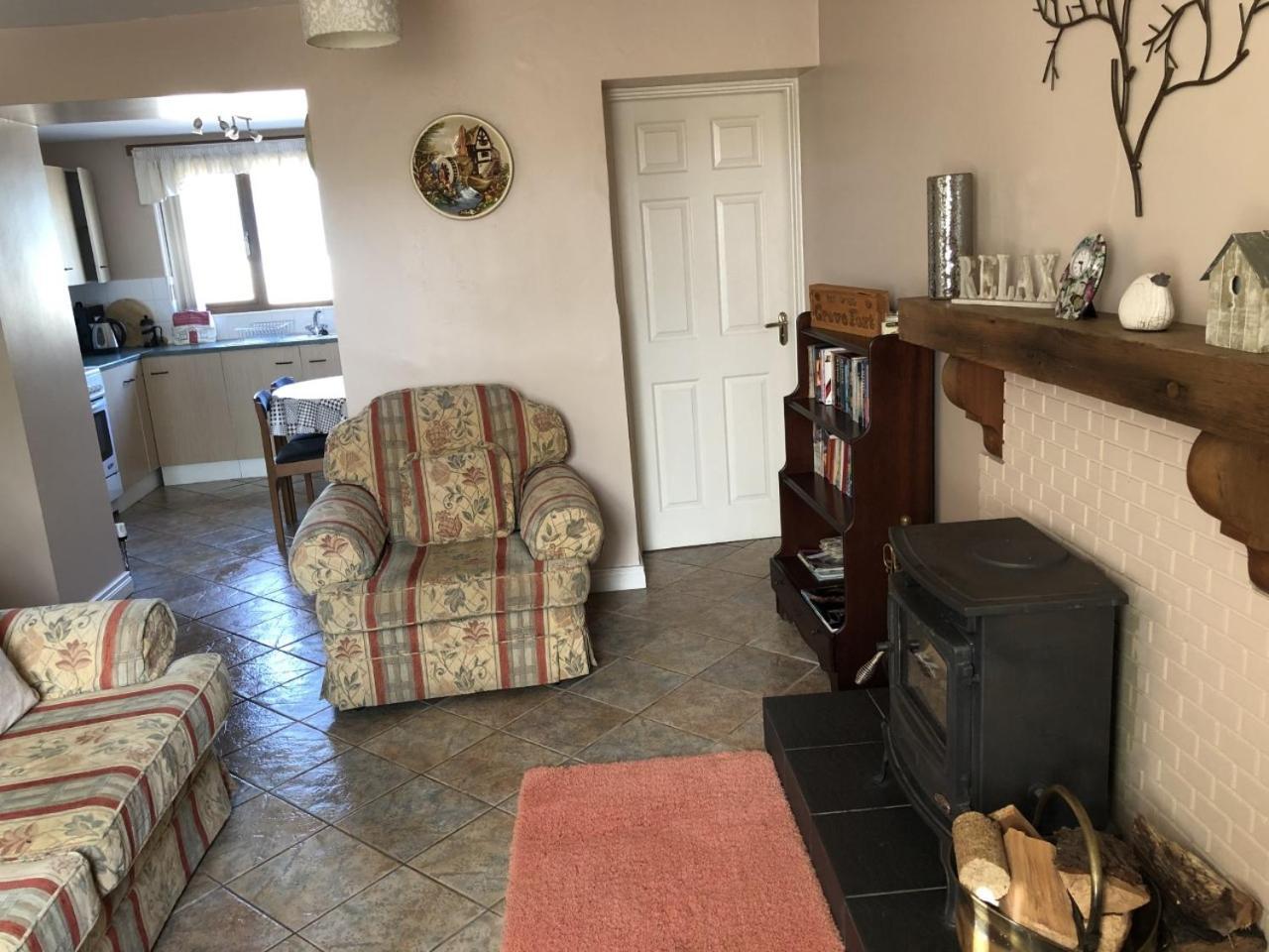 Grove Fort Self Catering Farmhouse Finnis Extérieur photo