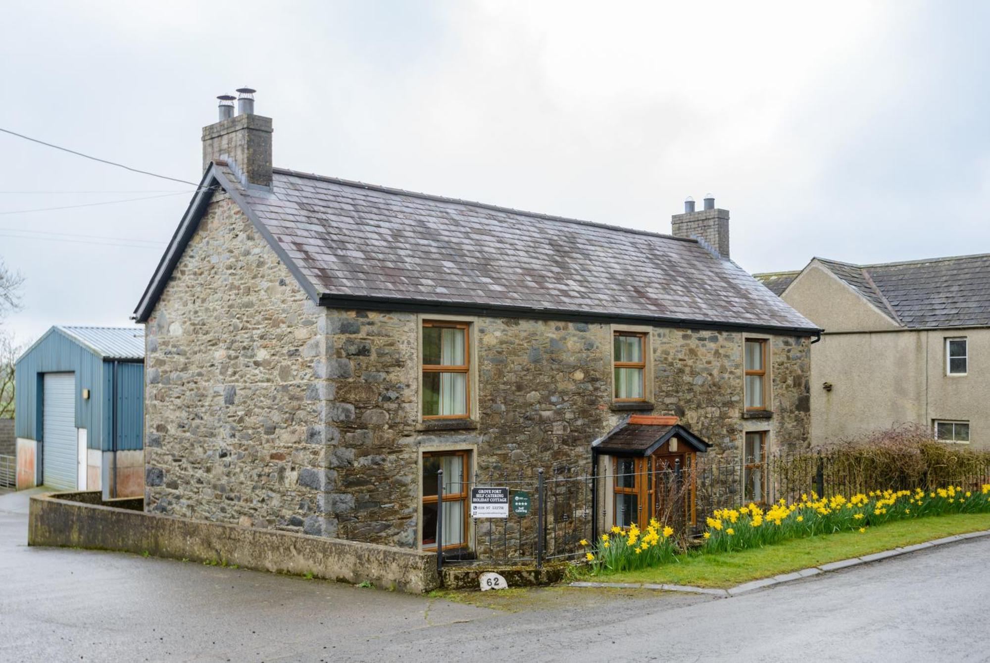 Grove Fort Self Catering Farmhouse Finnis Extérieur photo